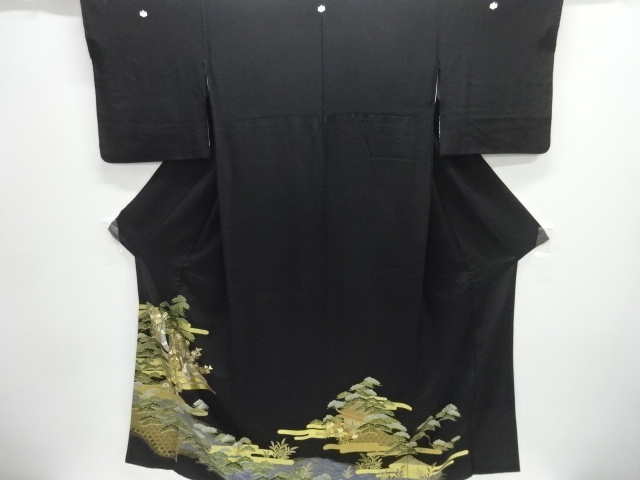 JAPANESE KIMONO / GOSHOGURUMA PATTERN PINE TREE TOMESODE (WITH A HIBI)